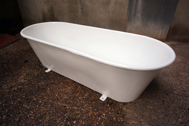 bañera metal pintado ceramica sin desagüe 49x174x64.5 (135eu.) 1u